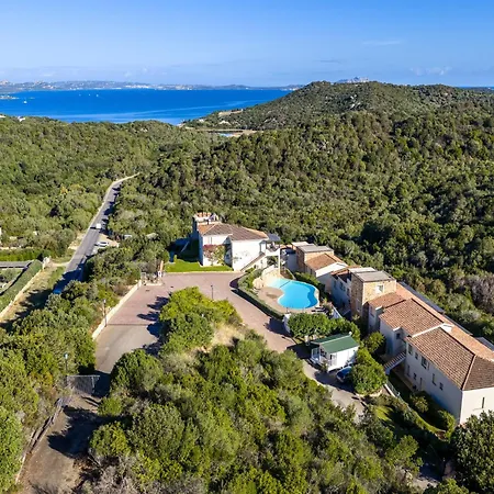 Complex With Pool And Sea View Apartment Baja Sardinia