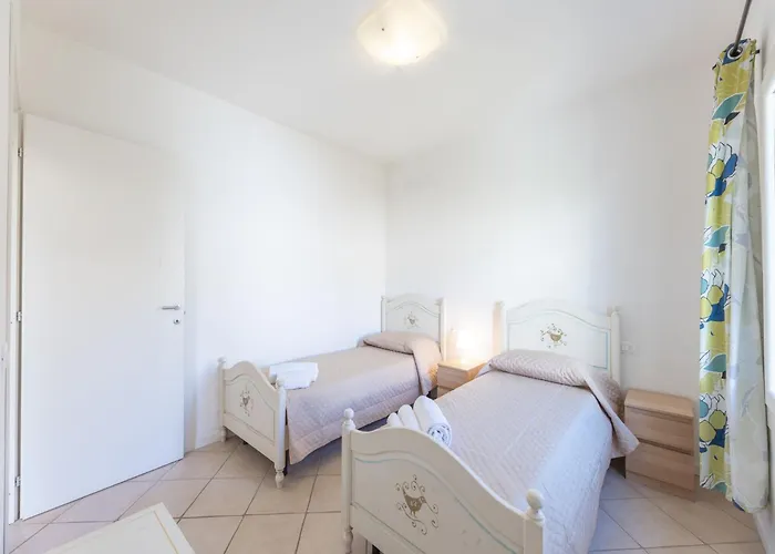 Apartman Complex With Pool And Sea View Baja Sardinia