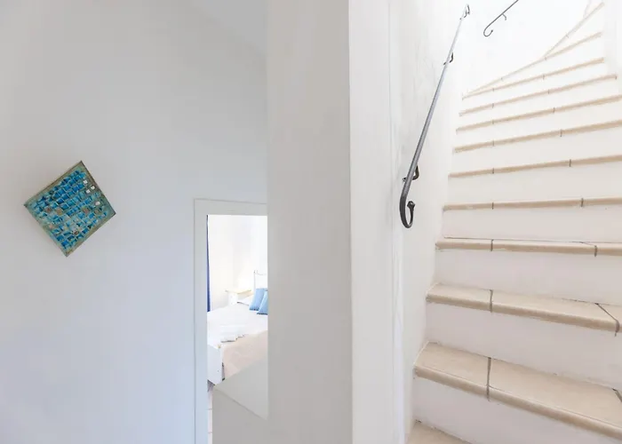 Complex With Pool And Sea View Apartman *