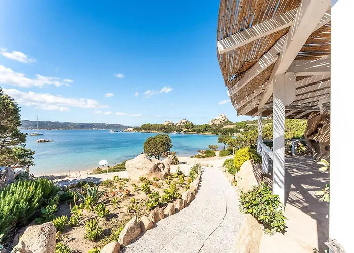 Complex With Pool And Sea View Baja Sardinia