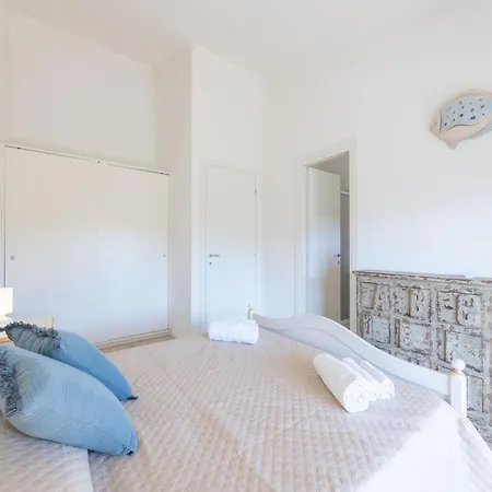 Complex With Pool And Sea View