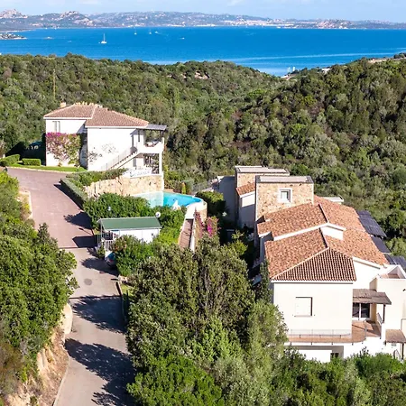 Апартаменты Complex With Pool And Sea View Байя Сардиния