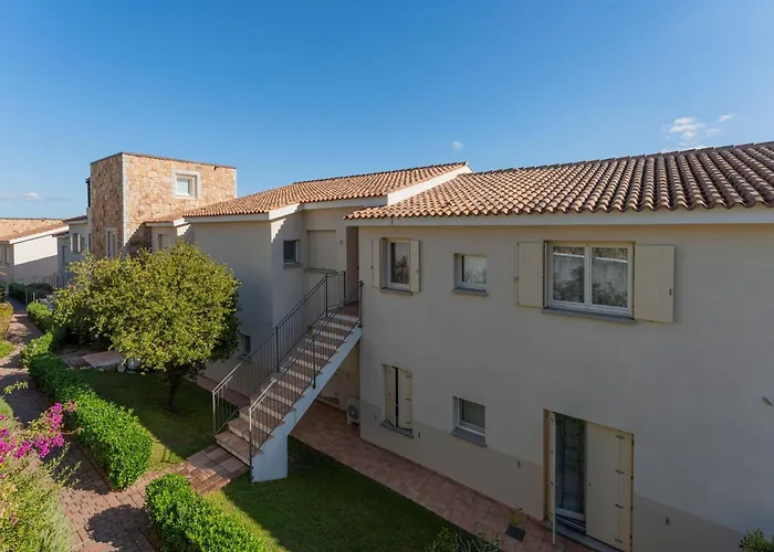 Complex With Pool And Sea View Baja Sardinia