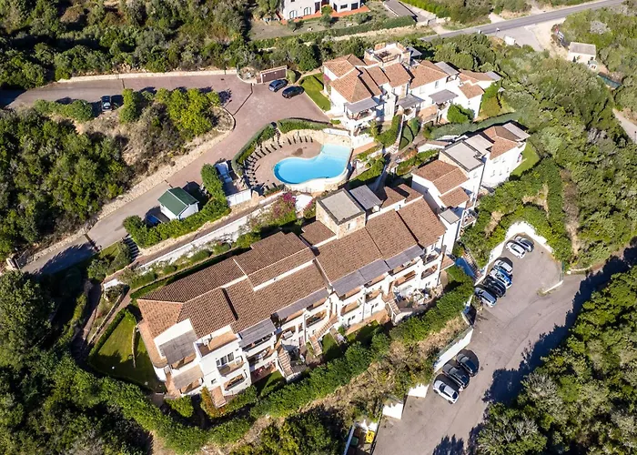 Complex With Pool And Sea View Baja Sardinia